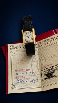 Cartier Tank Louis Cartier
Absolutes Full Set Umverpackung Verpackung Zertifikat